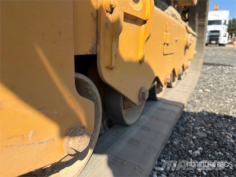 CAT 299D3 XE Two-Speed Compact Track Loader Skid steer loaders