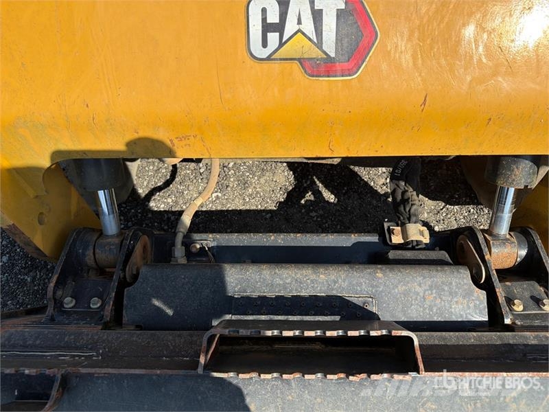 CAT 299D3 XE Two-Speed Compact Track Loader Skid steer loaders
