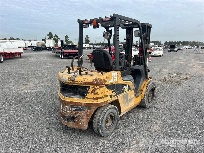 CAT 2P6000 Pneumatic Tire Forklift (Inoperable) 그 외 지게차