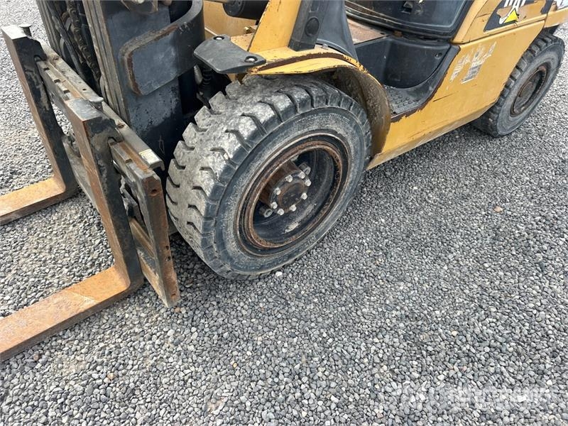 CAT 2P6000 Pneumatic Tire Forklift (Inoperable) 그 외 지게차