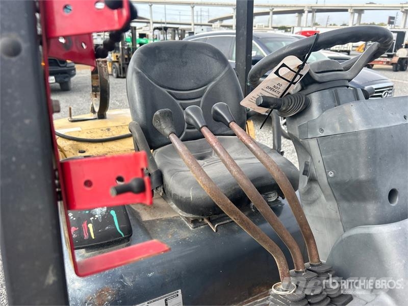 CAT 2P6000 Pneumatic Tire Forklift (Inoperable) 그 외 지게차