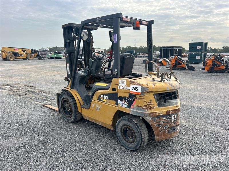 CAT 2P6000 Pneumatic Tire Forklift (Inoperable) 그 외 지게차