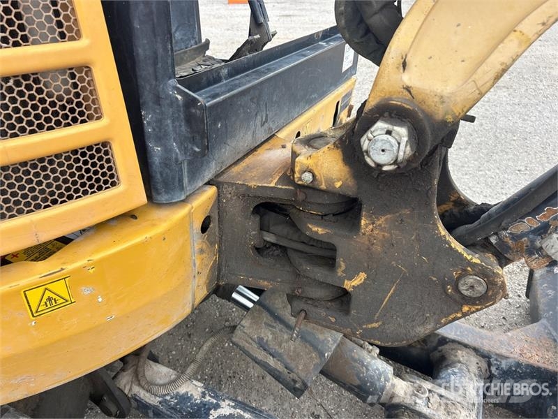 CAT 302.7D CR Mini Excavator Mini ekskavatori < 7 t