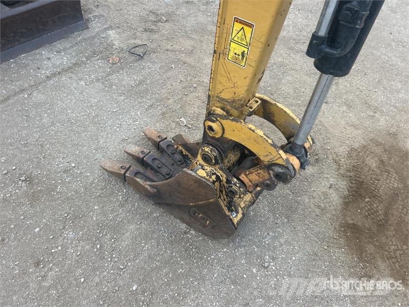 CAT 302CR Mini Excavator Mini bagri <7t