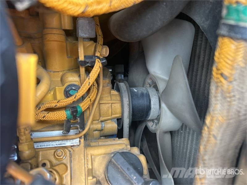 CAT 302CR Mini Excavator Mini bagri <7t