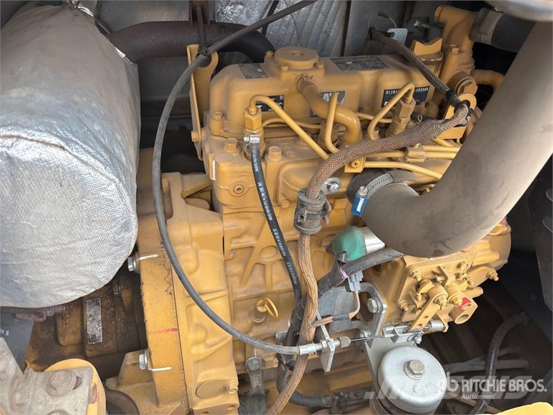 CAT 303E CR Mini ekskavatori < 7 t