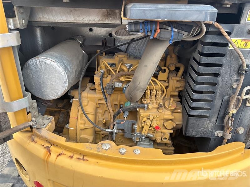 CAT 303E CR Mini ekskavatori < 7 t