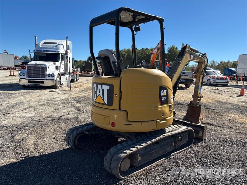 CAT 303E CR Minigrävare < 7t