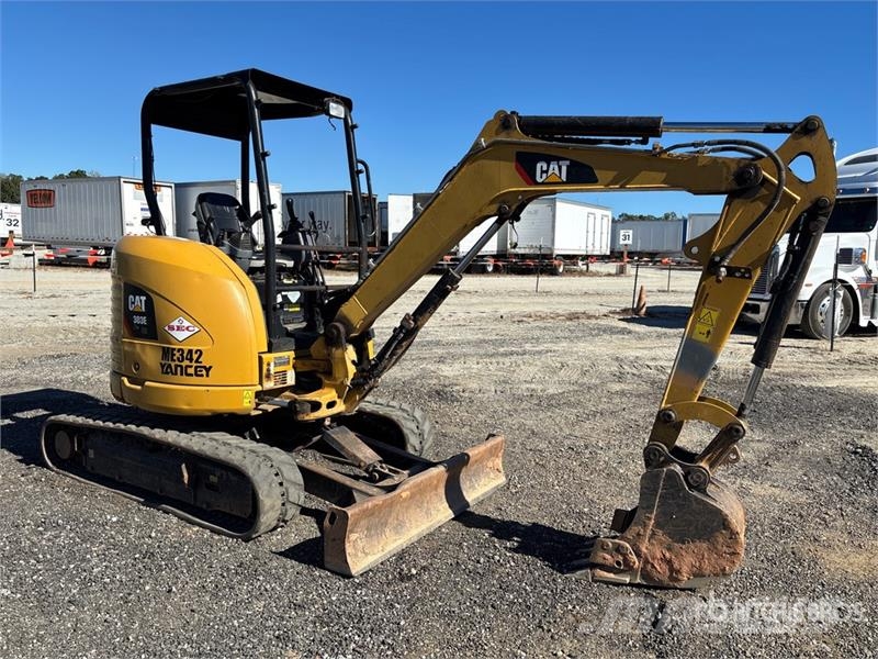 CAT 303E CR Minigrävare < 7t