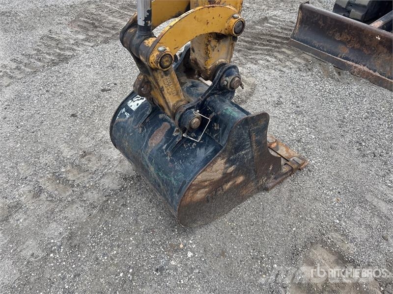 CAT 303E CR Mini ekskavatori < 7 t