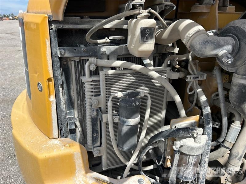 CAT 304E2 CR Mini bageri <7t
