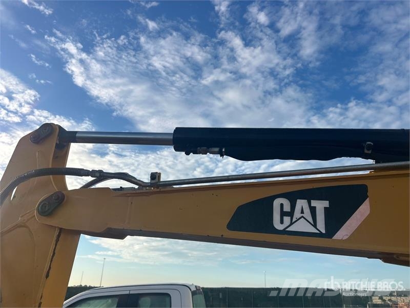 CAT 304E2 CR Mini excavatoare < 7t