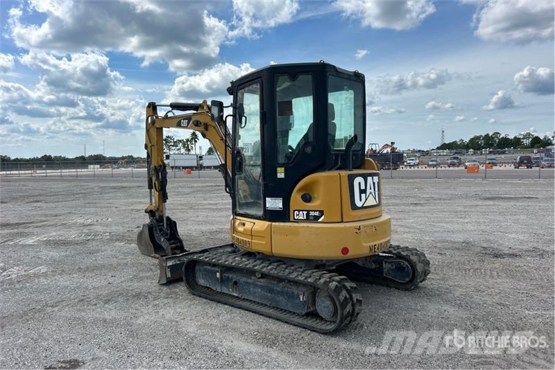 CAT 304E2 CR Mini bageri <7t