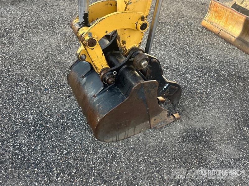 CAT 304E2 CR Mini excavatoare < 7t
