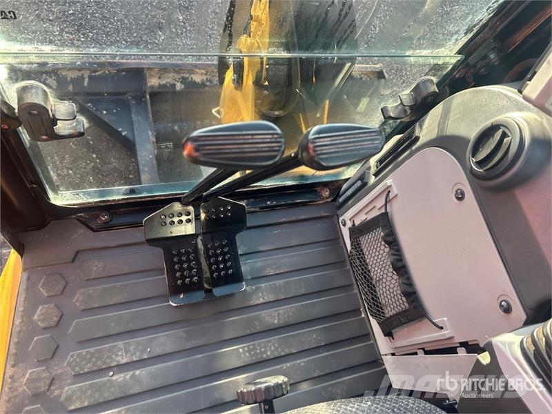 CAT 304E2 CR Mini excavatoare < 7t