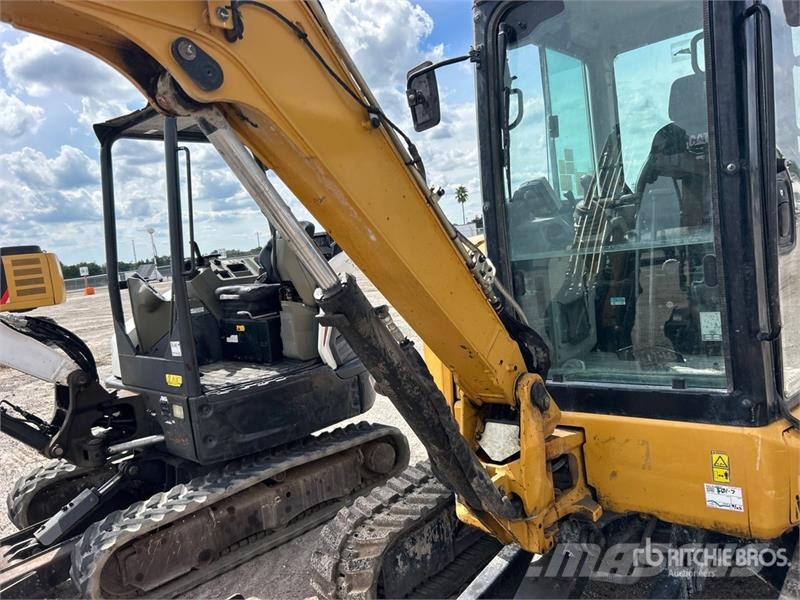 CAT 304E2 CR Mini bageri <7t