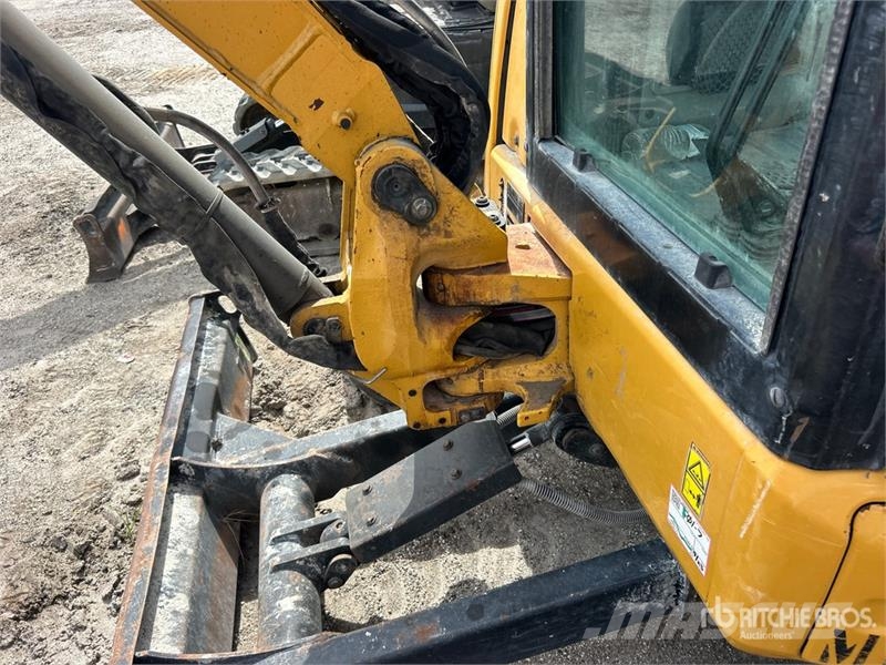 CAT 304E2 CR Mini bageri <7t