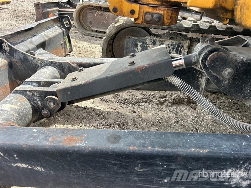 CAT 304E2 CR Mini bageri <7t