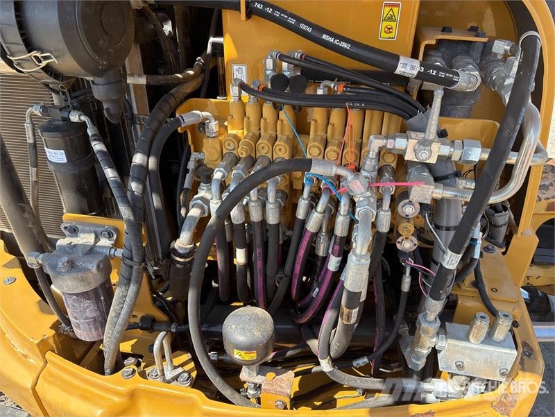 CAT 305.5E2 Mini Excavator Miniexcavadoras