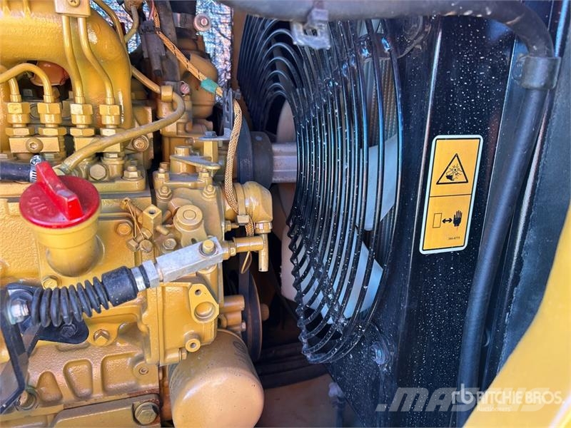 CAT 305.5E2 Mini Excavator Mini bagri <7t
