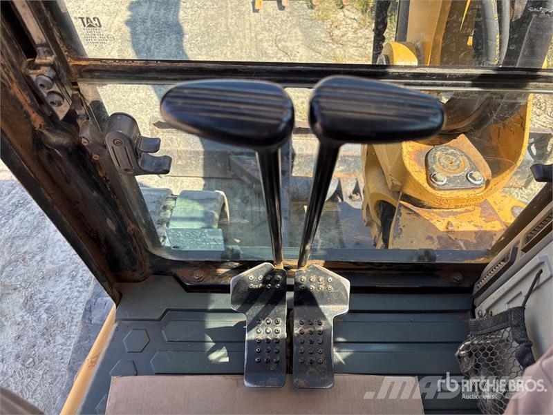 CAT 305.5E2 Mini Excavator Miniexcavadoras