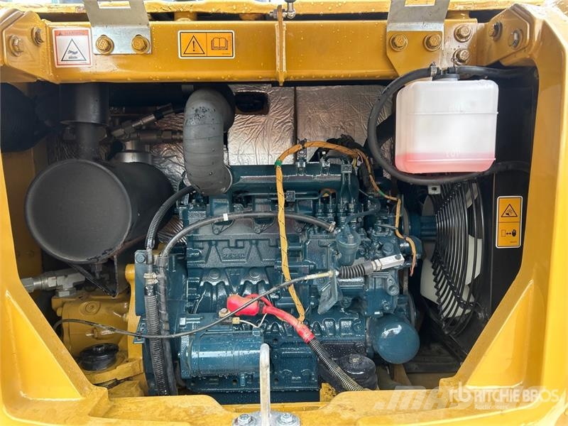 CAT 305.5E2 Mini Excavator Miniescavadeiras < 7t (Mini escavadeiras)
