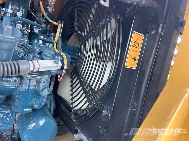 CAT 305.5E2 Mini Excavator Miniescavadeiras < 7t (Mini escavadeiras)