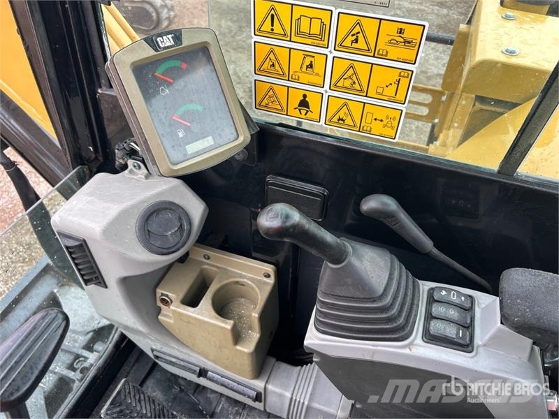 CAT 305.5E2 Mini Excavator Miniescavadeiras < 7t (Mini escavadeiras)