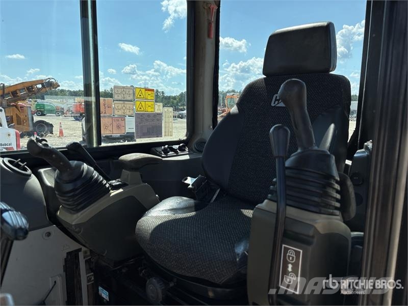 CAT 305.5E2 Mini Excavator Miniexcavadoras
