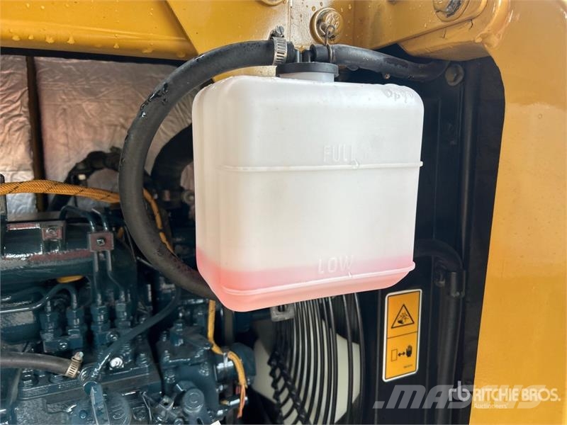 CAT 305.5E2 Mini Excavator Miniescavadeiras < 7t (Mini escavadeiras)
