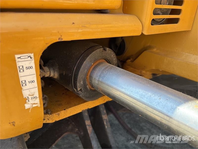 CAT 305.5E2 Mini Excavator Miniexcavadoras