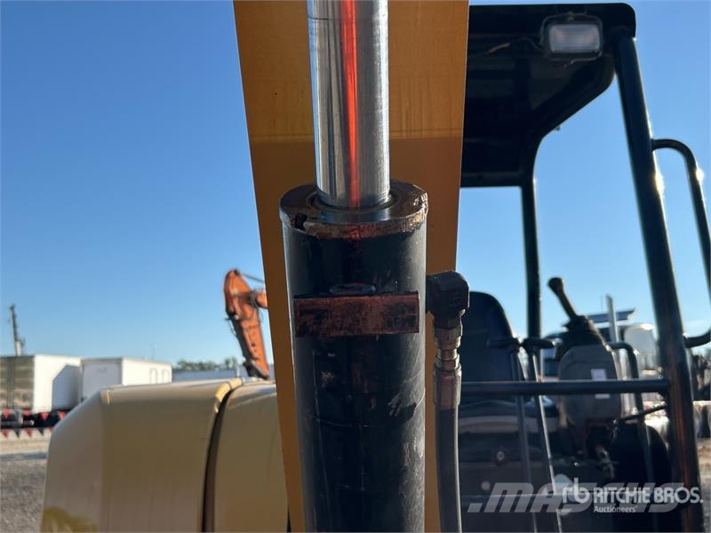 CAT 305E CR Mini Excavator Mini bagri <7t