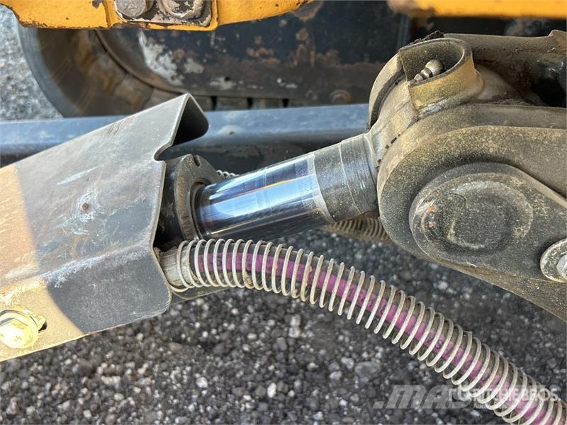 CAT 305E CR Mini Excavator Mini bagri <7t
