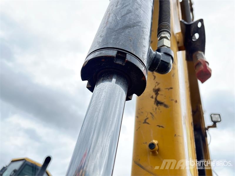 CAT 305E2 CR Mini Excavator حفارات صغيرة أقل من 7 طن (حفارات صغيرة)