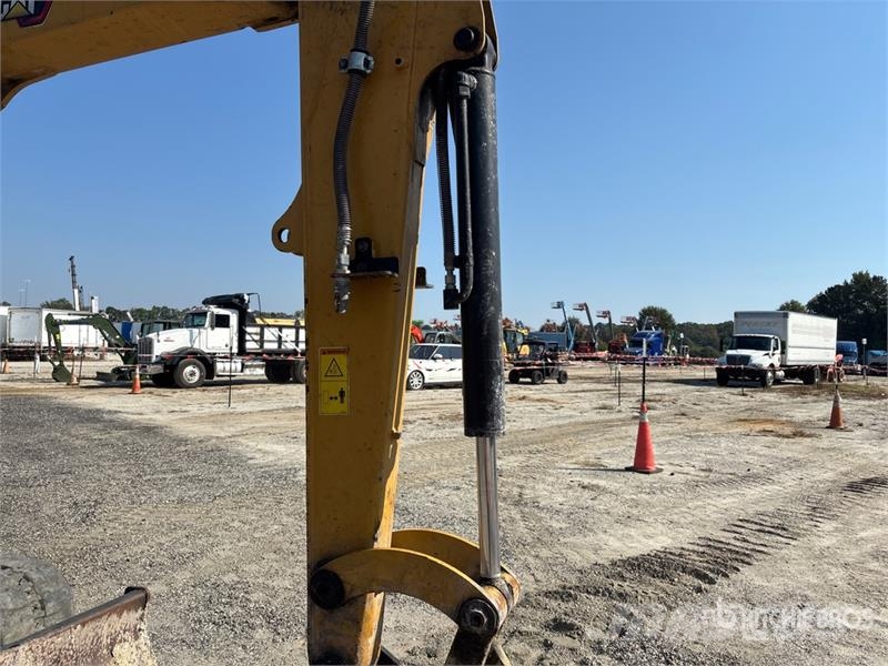 CAT 305E2 CR Mini Excavator Mini pelle < 7t