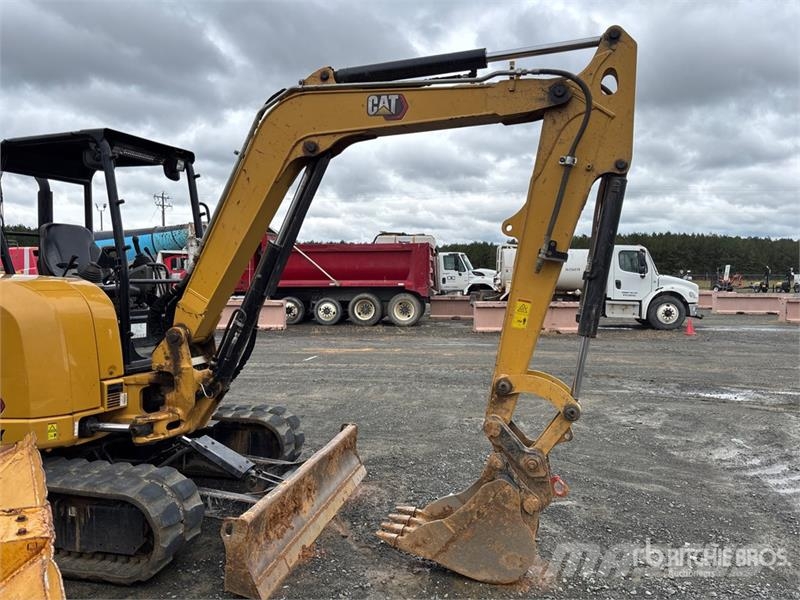 CAT 305E2 CR Mini Excavator حفارات صغيرة أقل من 7 طن (حفارات صغيرة)