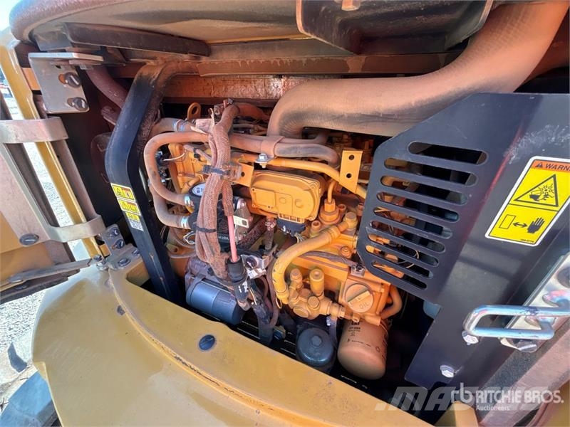 CAT 305E2 CR Mini Excavator Minibagger < 7t