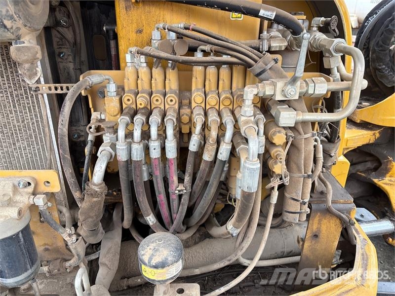 CAT 305E2 CR Mini Excavator Mini bagri <7t