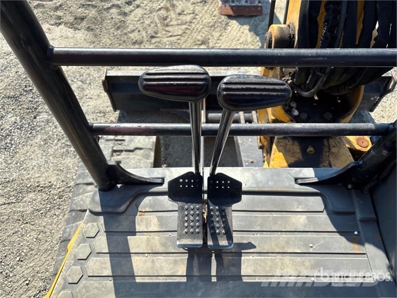 CAT 305E2 CR Mini Excavator Mini pelle < 7t