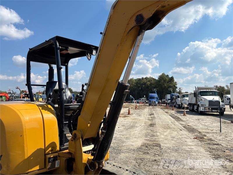 CAT 305E2 CR Mini Excavator Minibagger < 7t