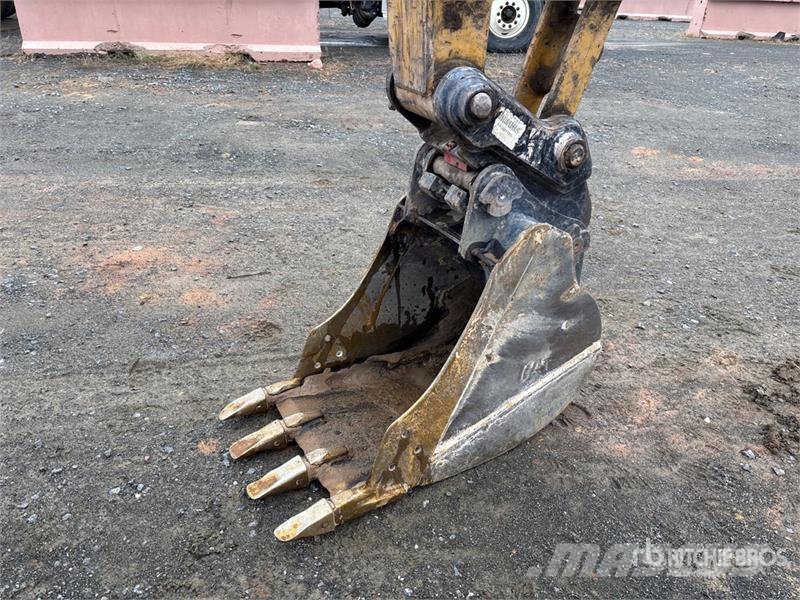 CAT 305E2 CR Mini Excavator Mini bagri <7t