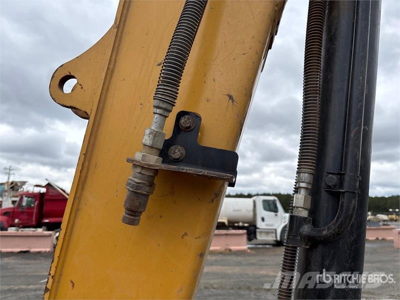 CAT 305E2 CR Mini Excavator حفارات صغيرة أقل من 7 طن (حفارات صغيرة)