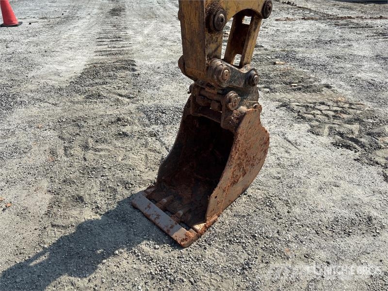CAT 305E2 CR Mini Excavator Minibagger < 7t