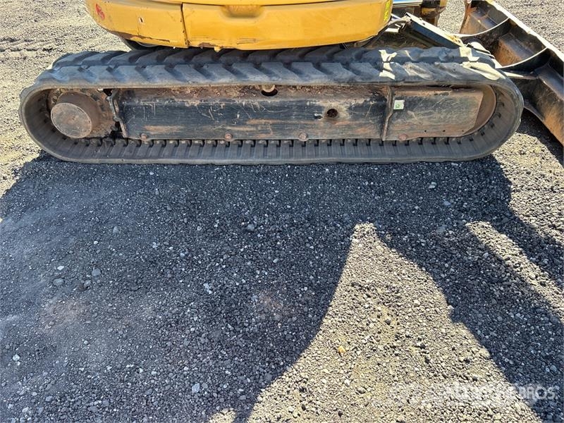 CAT 305E2 CR Mini Excavator Mini bagri <7t