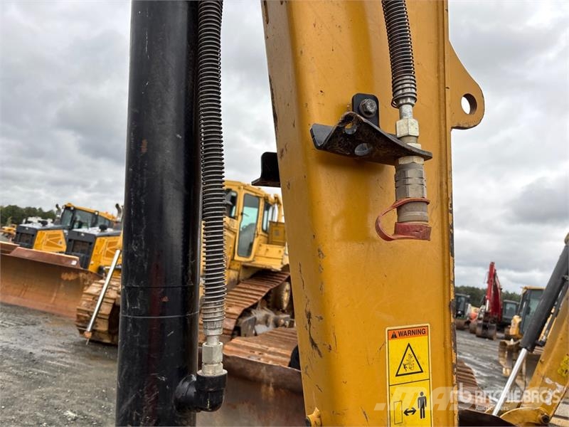 CAT 305E2 CR Mini Excavator حفارات صغيرة أقل من 7 طن (حفارات صغيرة)