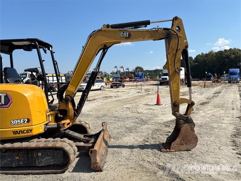 CAT 305E2 CR Mini Excavator Minibagger < 7t