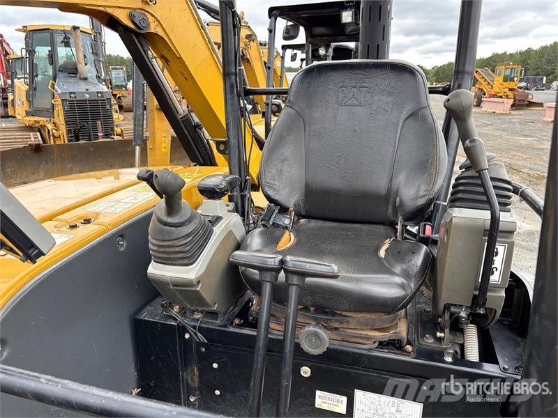 CAT 305E2 CR Mini Excavator حفارات صغيرة أقل من 7 طن (حفارات صغيرة)