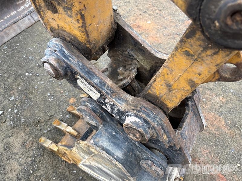 CAT 305E2 CR Mini Excavator Mini bagri <7t