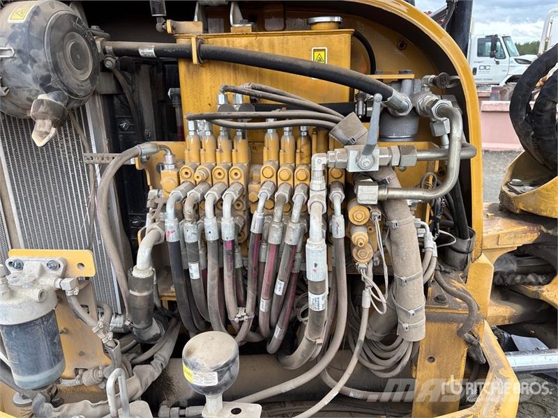CAT 305E2 CR Mini Excavator Mini bagri <7t