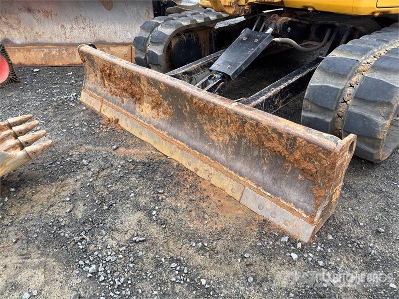 CAT 305E2 CR Mini Excavator حفارات صغيرة أقل من 7 طن (حفارات صغيرة)